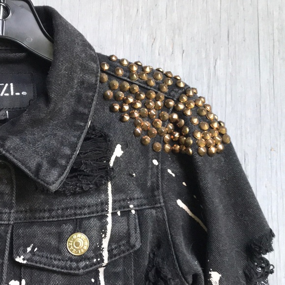 Distressed denim jacket - Picture 7 of 16